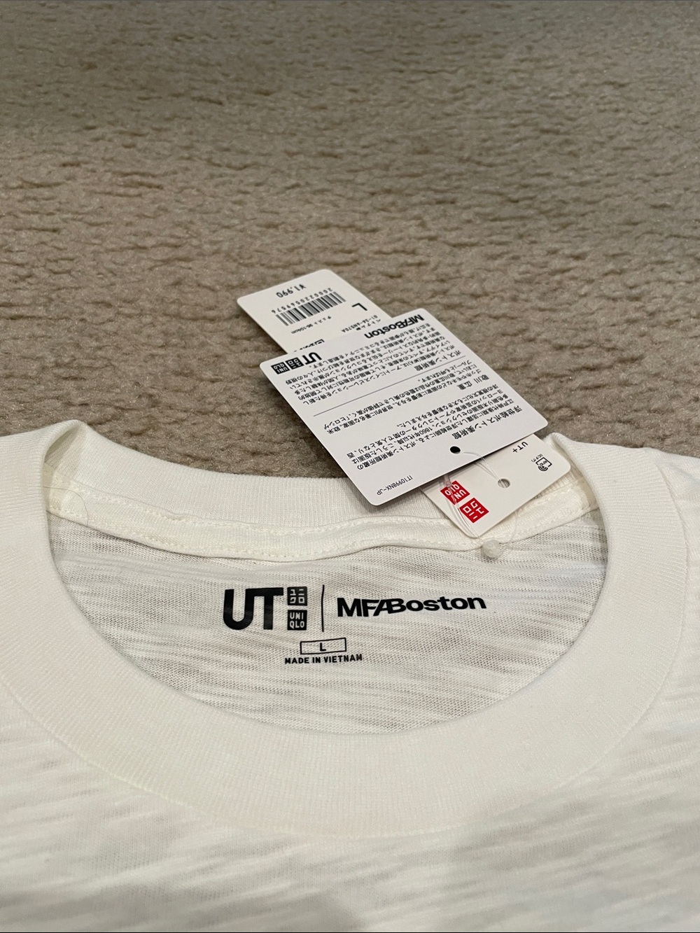 Uniqlo MFA Boston White Short-Sleeve Pocket men T shirt NWT Japanese L = US M - Picture 3 of 10
